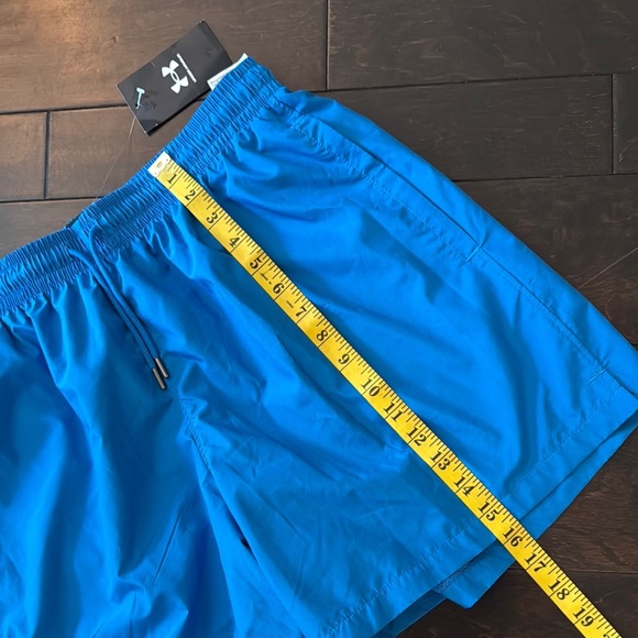 Under Armour Blue Athletic Training Shorts NWT L - Picture 5 of 10